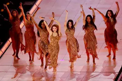 Shakira Congrega a 400 Mil Personas en el Zócalo de la CDMX en Concierto Histórico