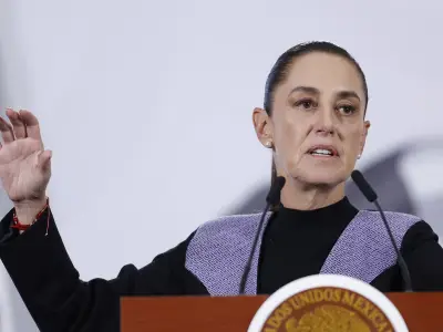 Sheinbaum celebra aprobación del plan B electoral pero critica bloqueo a cambios en revocación