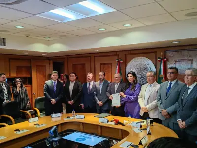 Sheinbaum entrega reforma electoral a Diputados con plurinominales y sin lista nacional