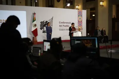 Sheinbaum promete transparencia en publicidad oficial y apoyo a medios alternativos