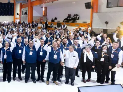 SNTE exige homologar pensiones: Maestros se jubilan con solo 30% de su último salario