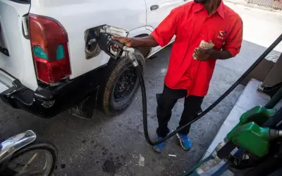 Tope al precio del diésel: medida insostenible que presiona finanzas públicas