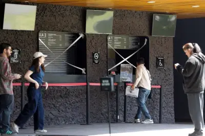 Trabajadores de la Cineteca Nacional toman taquilla en protesta laboral