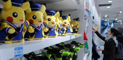 Tragedia en tienda Pokémon de Tokio: empleada muere apuñalada y agresor se suicida