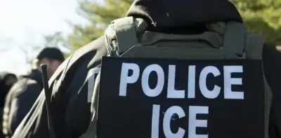 Trump amenaza con desplegar agentes del ICE en aeropuertos por conflicto presupuestal