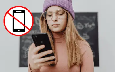 Unesco revela que el 58% de los países restringe teléfonos en escuelas para priorizar el aprendizaje