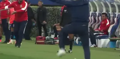 Villacampa celebra gol anulado en Clásico Femenil y revive rivalidad con técnico de Chivas