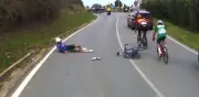 Accidente en Tirreno-Adriático: Moto impacta a ciclista Michael Gogl en etapa 4