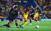 América avanza en Concacaf entre dudas, abucheos y falta de alma