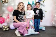 Andrea Mirco celebra el cumpleaños de su hija Macarena Guerrero con una fiesta íntima