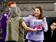 Brugada propone fondo económico y corredores culturales para artistas en CDMX