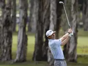 Carlos Ortiz brilla en LIV Golf Hong Kong con récord personal de 60 golpes