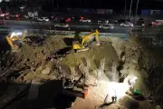 Cierran tramo de Morones por deslave en obra de puente en Monterrey