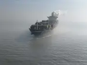 Cierre del Estrecho de Ormuz dispara precio del petróleo WTI un 9.72%