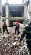 Colapso de edificio en demolición en CDMX deja tres atrapados y un lesionado