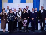 Colegio 10 de Mayo Inaugura Ciclo Escolar con Ceremonia de Incineración y Abanderamiento de Bandera