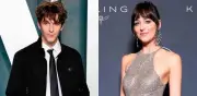 Dakota Johnson reaviva rumores de romance con músico Role Model tras ruptura con Chris Martin