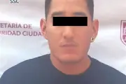 Detienen a asaltante que robó reloj de lujo a pasajero en el Aeropuerto de la Ciudad de México