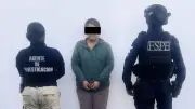 Detienen a mujer policía en Guanajuato por filtrar datos a banda de robo de autotransporte