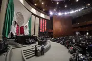 Diputados reciben iniciativas para fomentar inversión privada en infraestructura y reforma fiscal