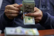 Dólar Cierra en 17.76 Pesos: Análisis del Comportamiento del Tipo de Cambio