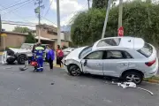 Dos conductoras sufren accidentes de tránsito en Monterrey y San Pedro