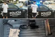 Dos sujetos detenidos con arma de fuego en Galerías Monterrey