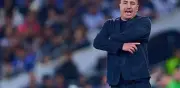 Efraín Juárez, técnico de Pumas, defiende su autenticidad frente a sanción de la FMF