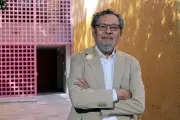 Elmer Mendoza presenta 'Sirena', una novela que apuesta por un México en paz