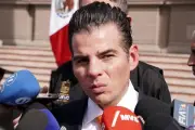 Flores critica a Adrián pero justifica a militantes de Morena en controversia política