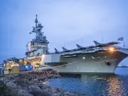 Francia autoriza bases a EE.UU. y despliega portaaviones en Medio Oriente