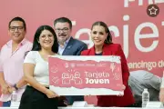 Gobierno de Guerrero lanza Tarjeta Joven con apoyo de $1,500 mensuales