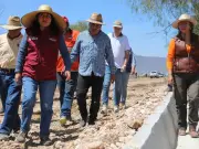Gobierno del Edomex reviste canales de riego en Apaxco y Tequixquiac para 322 productores