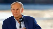 Greg Abbott gana primarias republicanas en Texas y avanza hacia un cuarto mandato