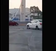 Guadalajara: Atacan vehículos con ponchallantas y balazos tras semana de muerte de El Mencho