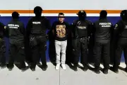 Hombre con orden de arresto por homicidio en EU fue detenido en México