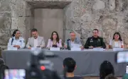 Jalisco duplica becas y facilita viviendas para familias de la Policía Estatal