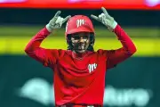 Janae Jefferson: La Revolucionaria del Softbol Mexicano que Conquista Estados Unidos