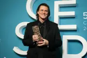 Jim Carrey frena teorías conspirativas tras polémica en los Premios César