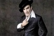 John Galliano Regresa a la Moda con Nueva Colección en París