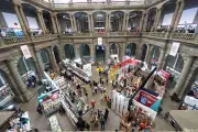 La Feria Internacional del Libro del Palacio de Minería suspende actividades por protestas