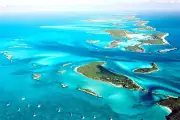 Las Bahamas: Un paraíso acuático que enfrenta desafíos ambientales y turísticos