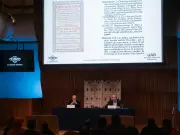 Lingüista advierte sobre los riesgos de la IA para los diccionarios y el español