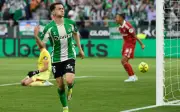 Álvaro Fidalgo marca su primer gol con el Betis en vibrante empate 2-2 ante el Sevilla