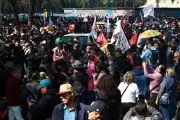 Maestros de la CNTE Marchan del Ángel al Zócalo en Protesta por Reforma Educativa