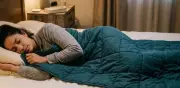 Mantas Pesadas para Dormir: ¿Solución Real para el Insomnio o Moda Pasajera?