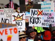 Masivas Protestas Anti-Trump: Miles Marchan Contra Autoritarismo en EU y el Mundo