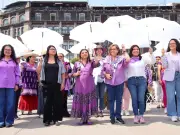 Mensaje monumental en el Zócalo: 4 mil mujeres claman 'Siempre Vivas, Libres e Iguales'