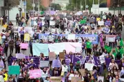 Miles protestan contra la impunidad en la histórica Marcha Incluyente del 8M en México