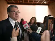 Monreal insta a PT y PVEM a respaldar el Plan B electoral de Sheinbaum